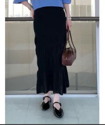 Mila Owen 시어 니트 패브릭 스커트