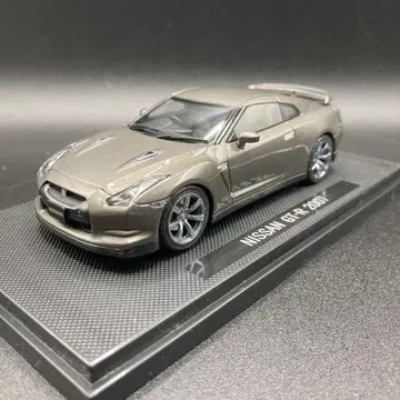 EBBRO 1/43 NISSAN GT-R 2007