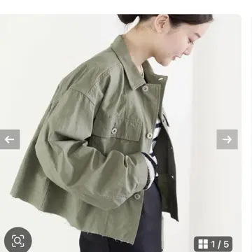 새상품 택 포함 이에나 밀리터리 크롭 블루종