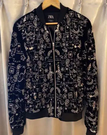 ZARA 블랙 자수 블루종