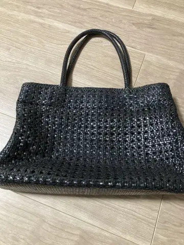요시노야 블랙 핸드백