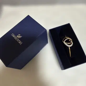 Swarovski 하트 모양 팔찌