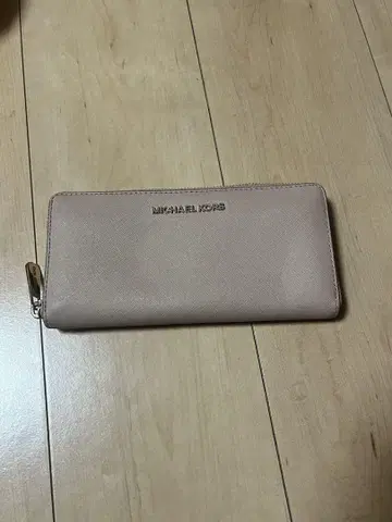 MICHAEL KORS 핑크 장지갑