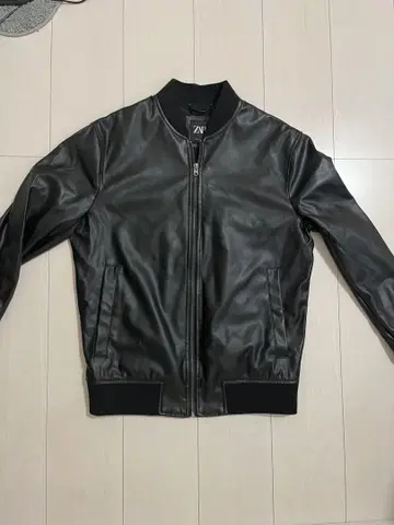 ZARA 가죽 자켓