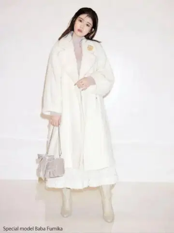 [ SNIDEL ] 샤기 코쿤 코트