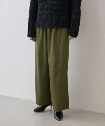 새상품급 비어즐리 허리 리브 셀 데님 팬츠