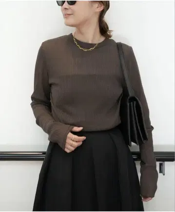 TOTAN Sheer T셔츠 브라운