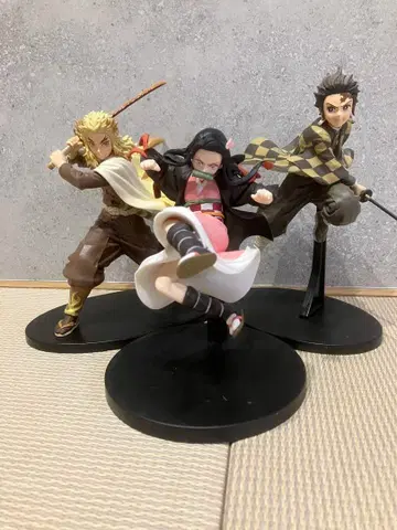 액션 피규어 렌고쿠 쿄쥬로 카마도 탄지로 카마도 네즈코