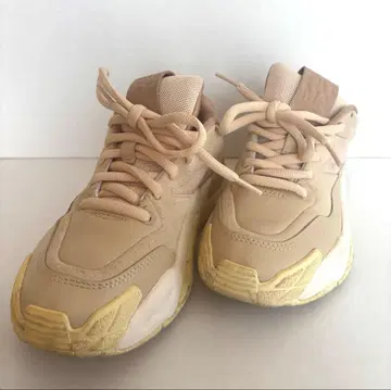 PUMA emmi 한정판 콜라보 스니커즈 핑크 베이지