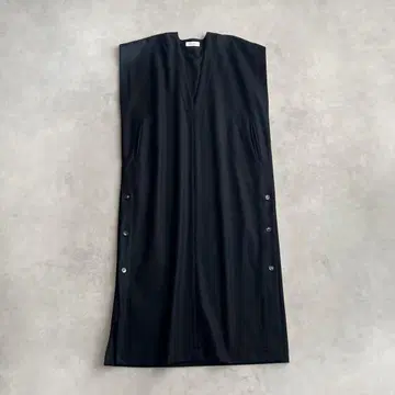 SACRA 하이 카운트 멜톤 원피스 블랙 38