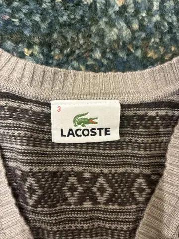 LACOSTE 기하학 패턴 V넥 스웨터 사이즈 3
