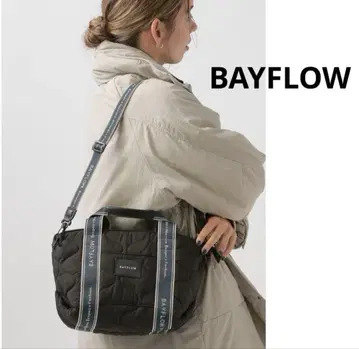 BAYFLOW 로고 테이프 퀼팅 토트