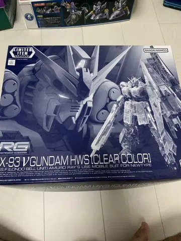 RG X-93 V 건담 HWS 클리어 컬러