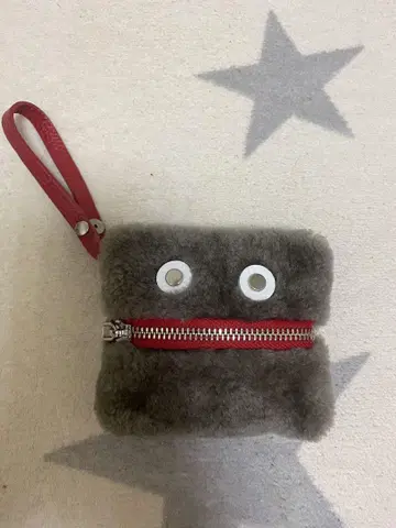 RIPANI 리퍼니 무스탕 참 파우치 RIPPY