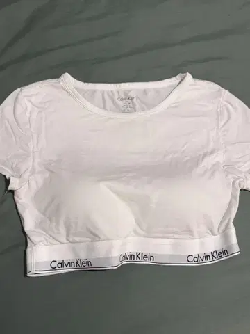 Calvin Klein 화이트 크롭 탑 L 사이즈