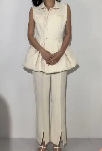 laubeblanc Balloon peplum Tops 셋업