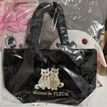 Maison de FLEUR 고양이 자수 토트백