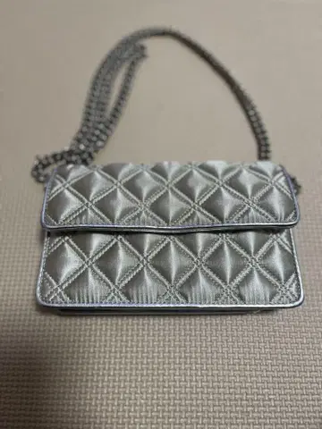 Marc Jacobs 골드 체인 숄더백
