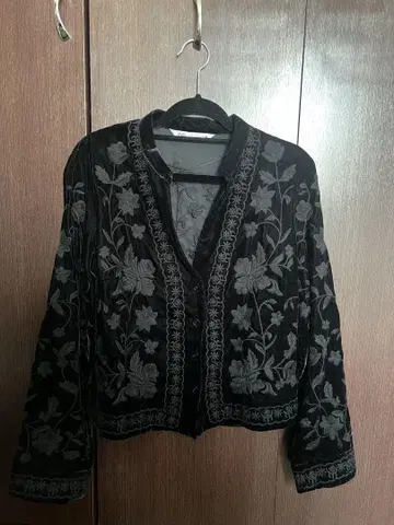 ZARA 벨로아 자켓 상의