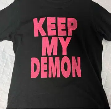 KEEP MY DEMON 프린트 티셔츠