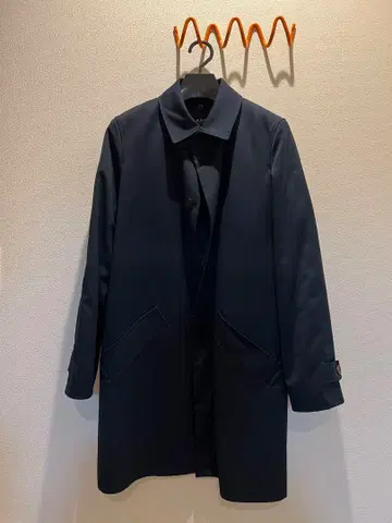 A.P.C. 네이비 체스터 코트