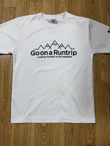 랜트립 runtrip 160 사이즈 여성용 S 러닝 T셔츠