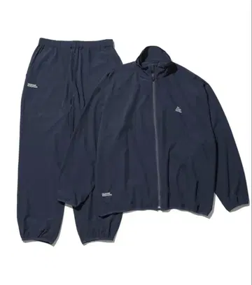 ReFresh!Service. UTILITY PACKABLE SUIT