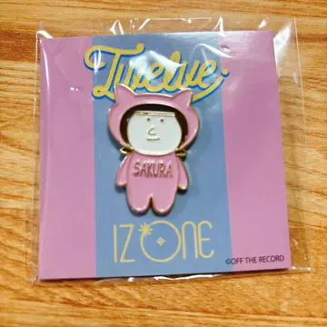 IZ*ONE LESSERAFIM 미야와키 사쿠라 핀 배지