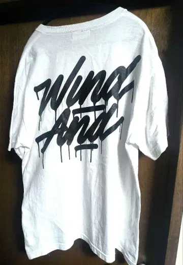 WIND AND SEA x IT'S A LIVING 셔츠