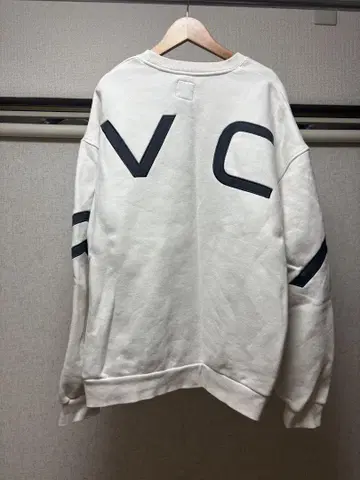루카 RVCA 트레이닝복 맨투맨 화이트