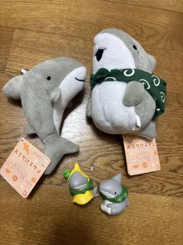 외출 아기상어 가방에 달 수 있는 봉제 인형 가챠