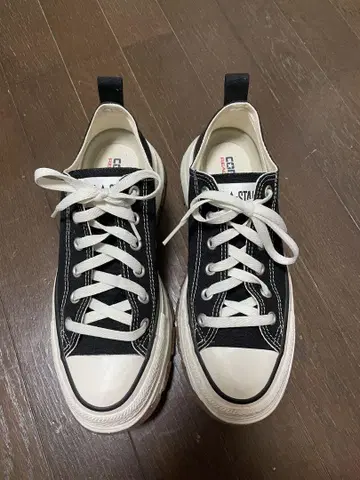 Converse 트랙 웨이브 블랙 로우컷 스니커즈