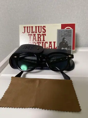 JULIUS TART OPTICAL 46-24 블랙 도수 없음 클리어