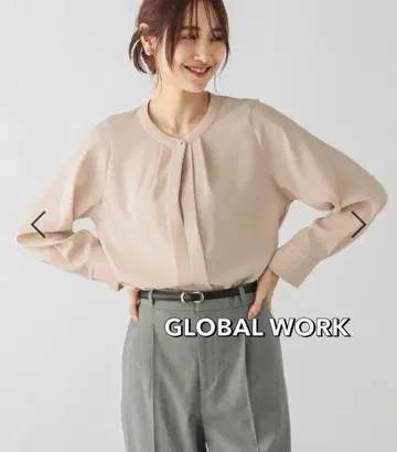 GLOBAL WORK 깔끔 지속되는 2WAY 턱 블라우스