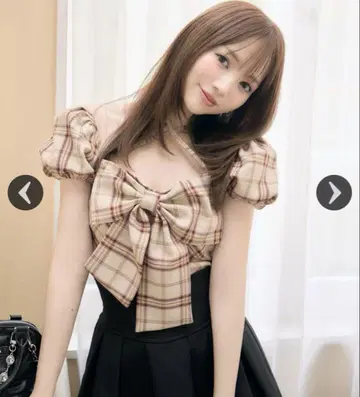 미셸 마카롱 빅 리본 블라우스 베이지