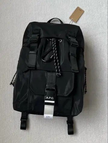 A.P.C. 블랙 백팩