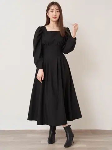 노엘라 허리 턱 스퀘어 넥 리본 원피스