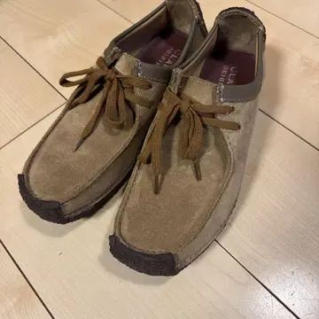 CLARKS ORIGINALS 베이지