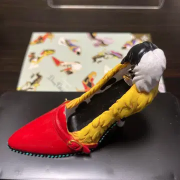 [ 새상품급 ] 디즈니 빌런즈 크루엘라 하이힐 오너먼트