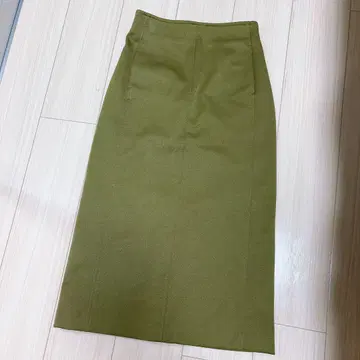BEAUTY&YOUTH UNITED ARROWS I라인 스커트