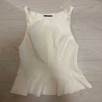 ZARA 화이트 슬리브리스 상의 택 포함 새상품