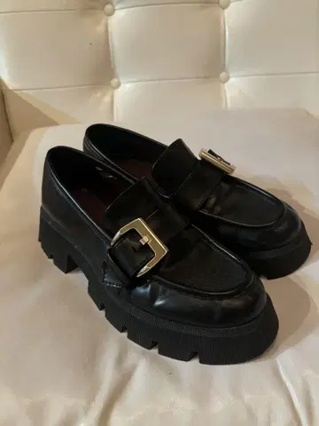 ZARA 로퍼 블랙 39사이즈