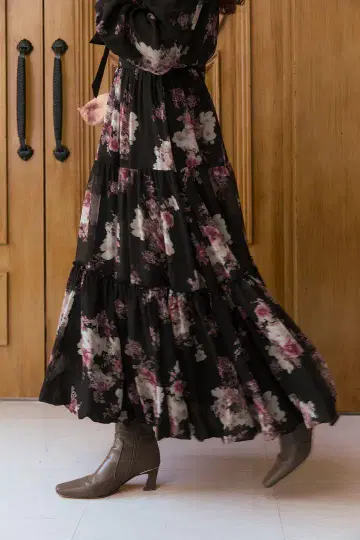 herlipto Isaline Floral Tiered Skirt