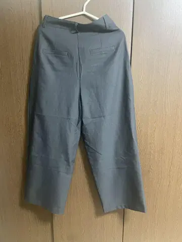 WHO'S WHO gallery 슬랙스