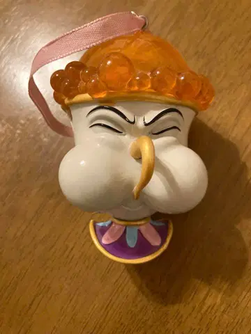 디즈니 스토어 오너먼트 미녀와 야수 칩 약간의 흠집 있음