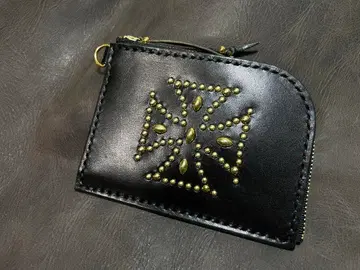 아이언 크로스 스터드 가죽 코인 케이스 HTC calee schott