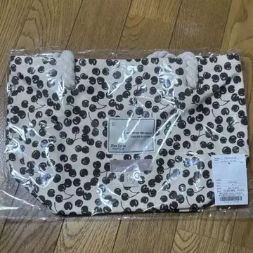 [ 새상품 ] herlipto HLT Cherry Tote Bag