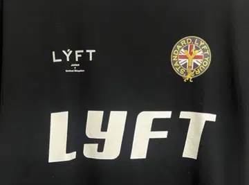 LYFT 미니 엠블럼 T셔츠 L 사이즈 블랙