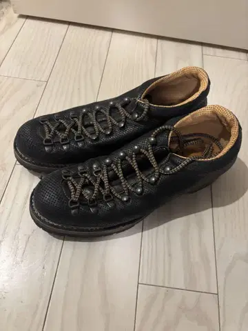 [초레어] 마르모라다 트레킹 부츠