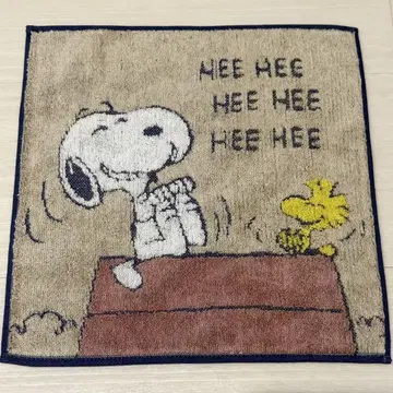 새상품 스누피 뮤지엄 PEANUTS 75주년 미니 타월